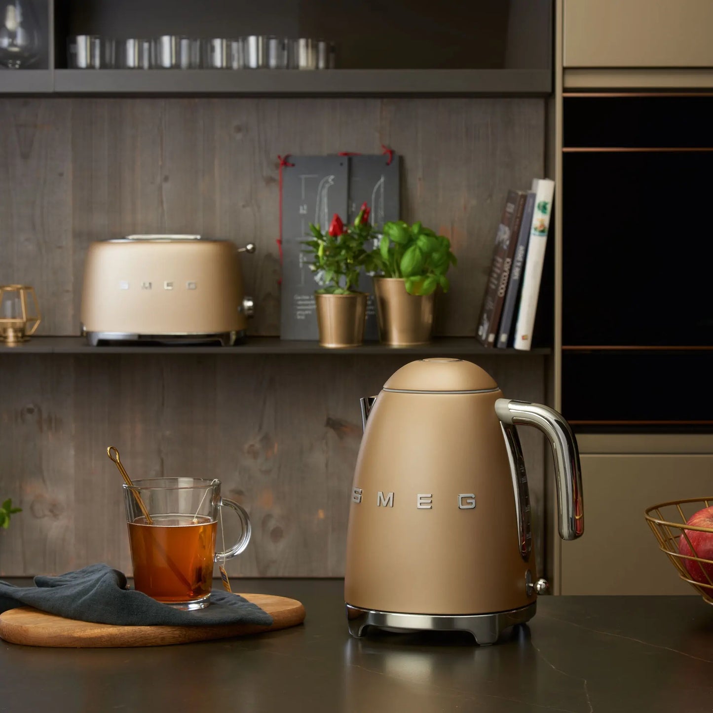 𝗦 𝗠 𝗘 𝗚 Kettle